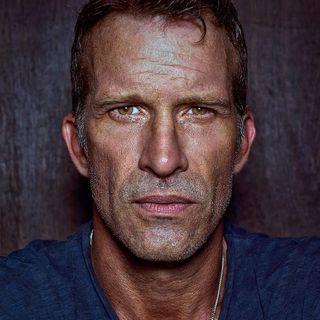 Instagram Profile cardcarrying_thomasjane