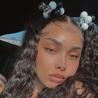 Instagram Profile itsaaliyahhadid